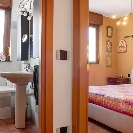 A Due Passi Dal Lago 2 Apartman *